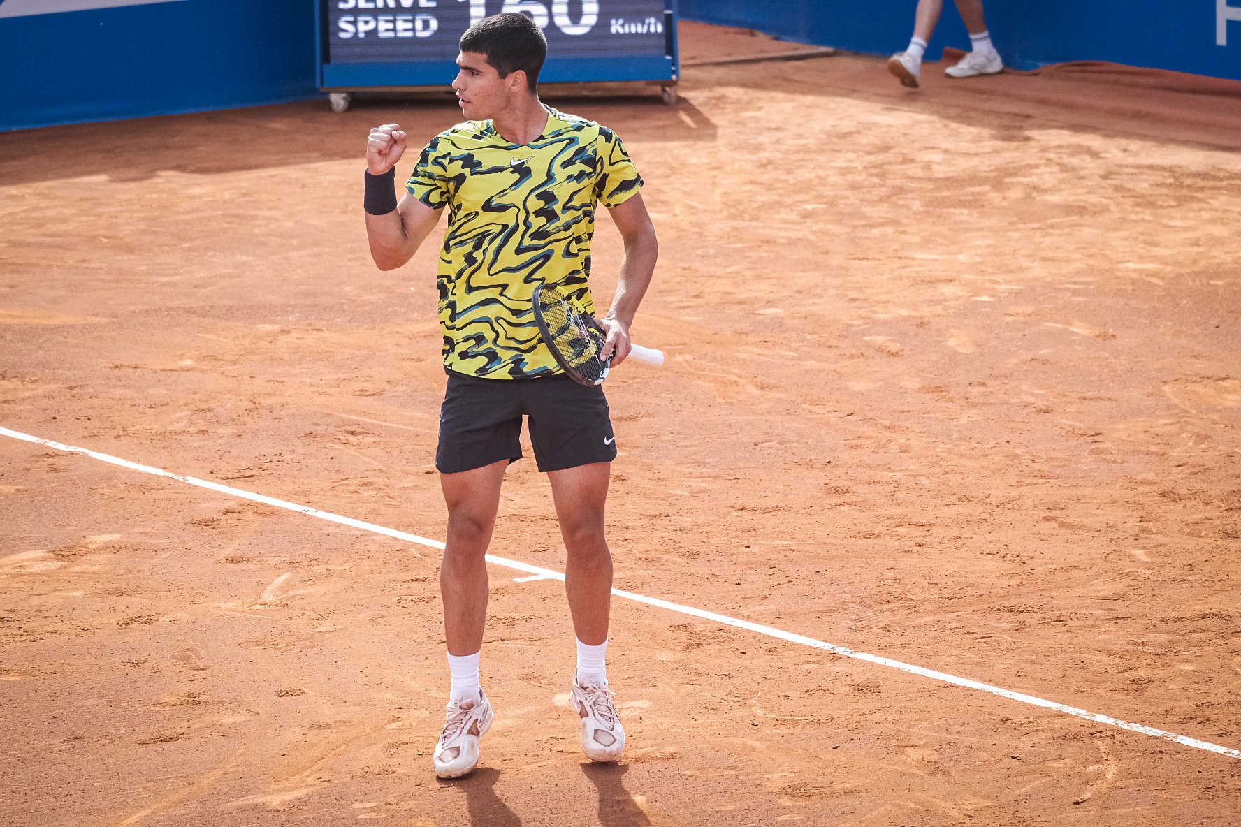 Carlos Alcaraz minimiza a Daniel Evans y se planta en la final del Barcelona Open Banc Sabadell