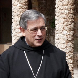 El conseller d'Interior, Felip Puig, amb l'abat de Montserrat, Josep Maria Soler (ACN) El conseller d'Interior, Felip Puig, amb l'abat de Montserrat, Josep Maria Soler (ACN)