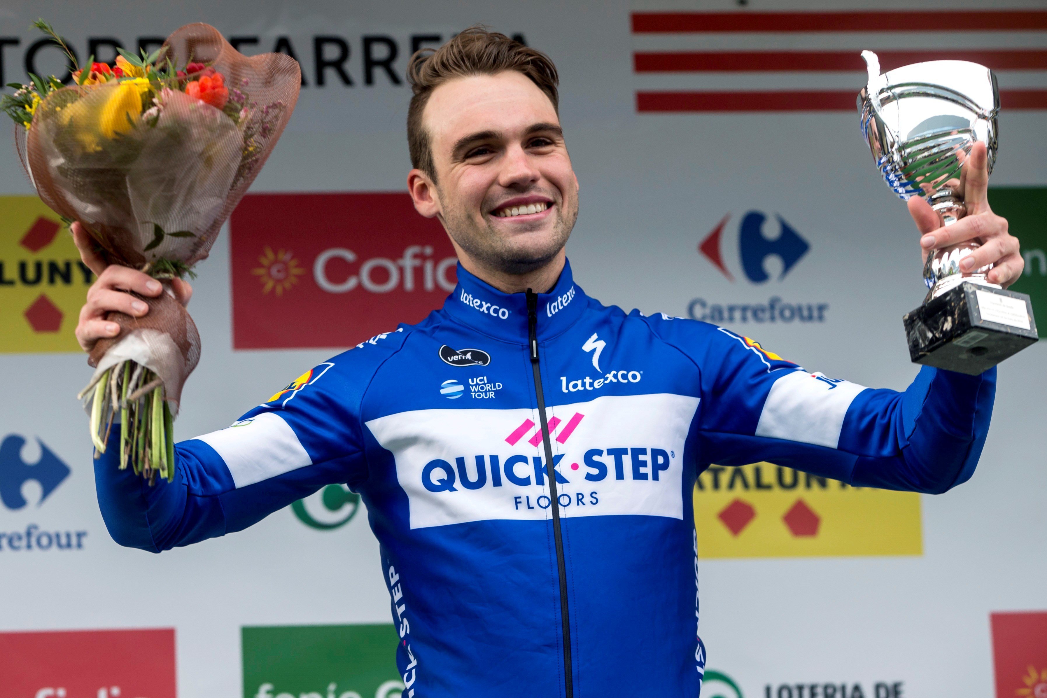 Schachmann recibe el premio al esfuerzo en la Volta