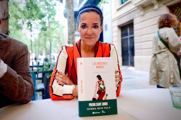 Sant Jordi 2023 roses llibres autors ambient Barcelona / Foto: Montse Giralt Sant Jordi 2023 roses llibres autors ambient Barcelona / Foto: Montse Giralt