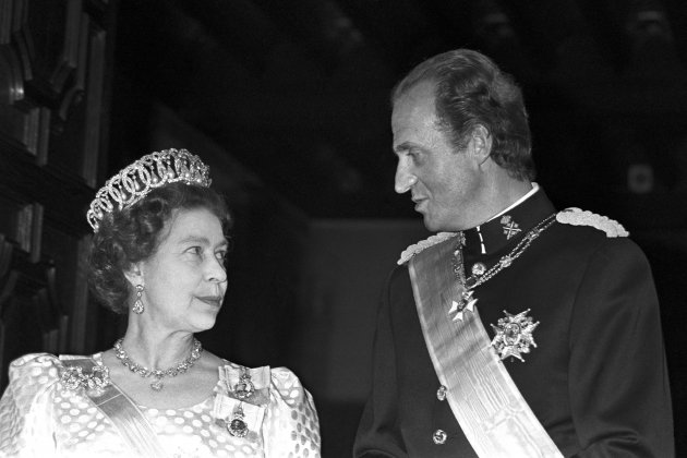 Juan Carlos reina Isabel - EFE