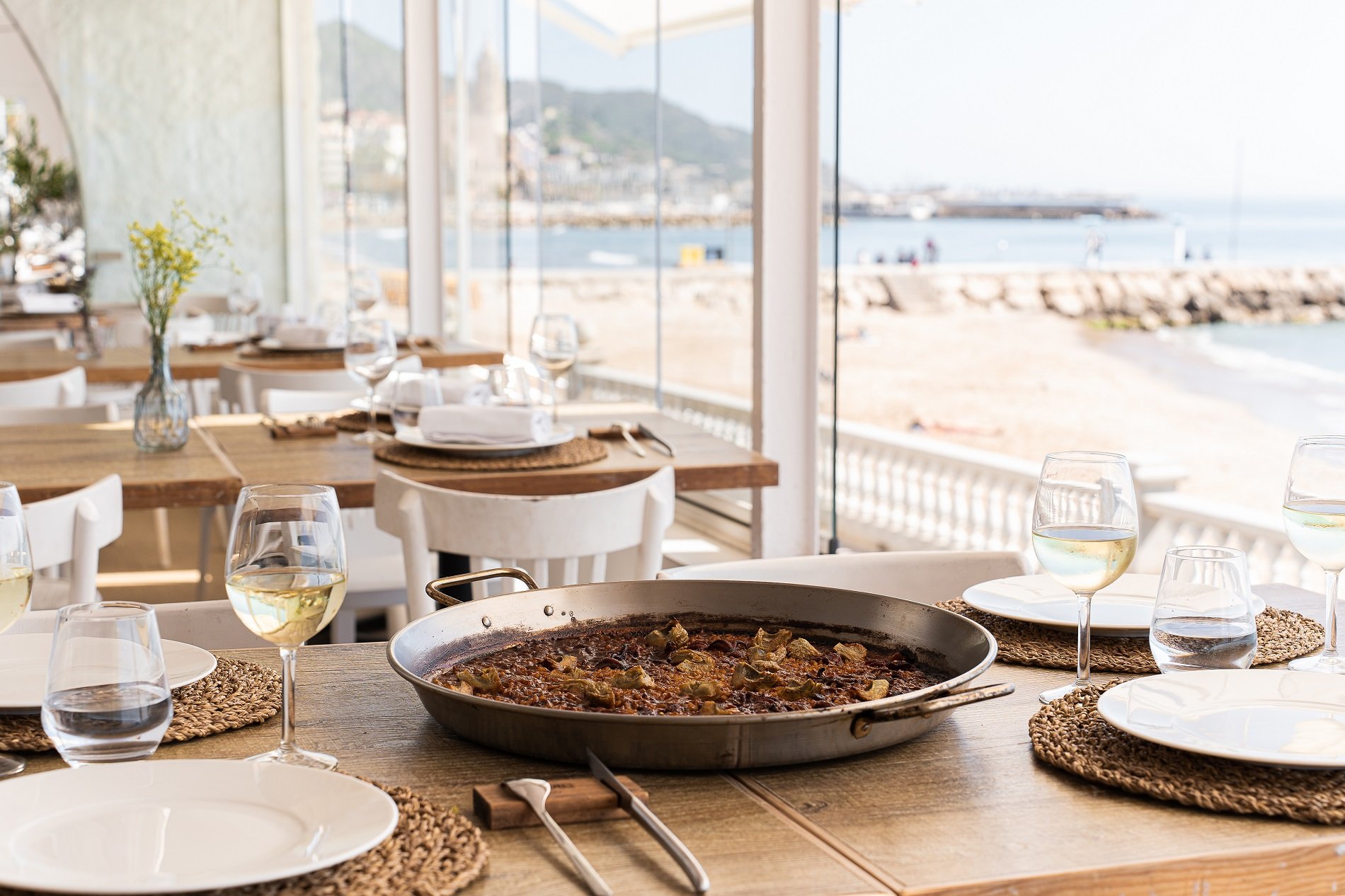 El restaurant a primera línia de mar que enamora els paladars més exigents (i variats)