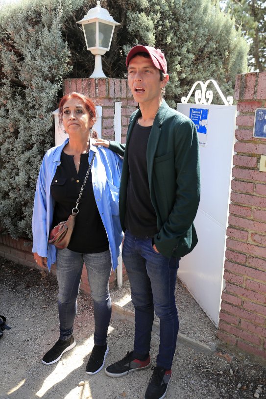 Camilo Blanes y Lourdes Ornelas casa familiar GTRES