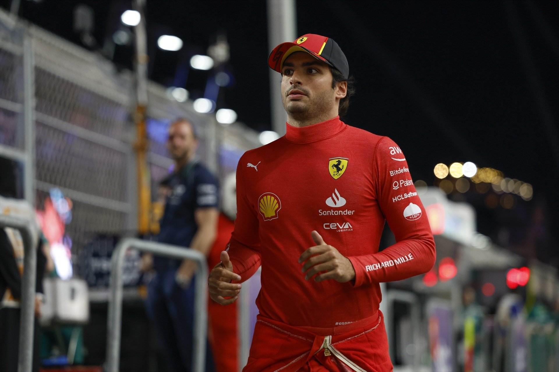 Carlos Sainz, sin asiento en Ferrari para 2024, contrato con trampa