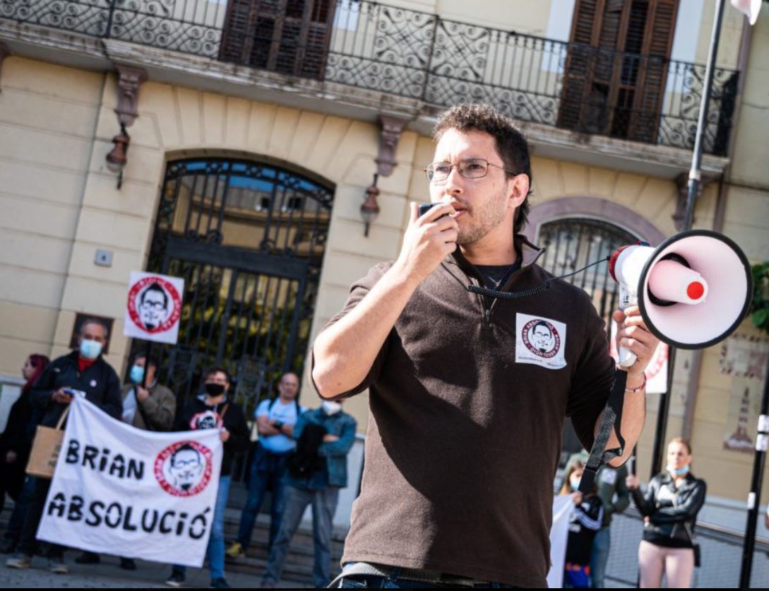 El TSJC manté la condemna a un independentista per agredir un mosso, però revoca la indemnització