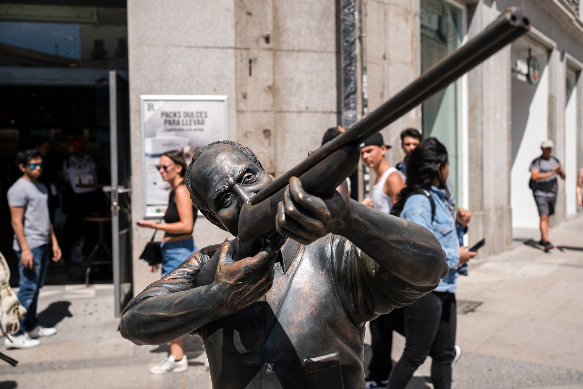 estatua Juan Carlos I madrid