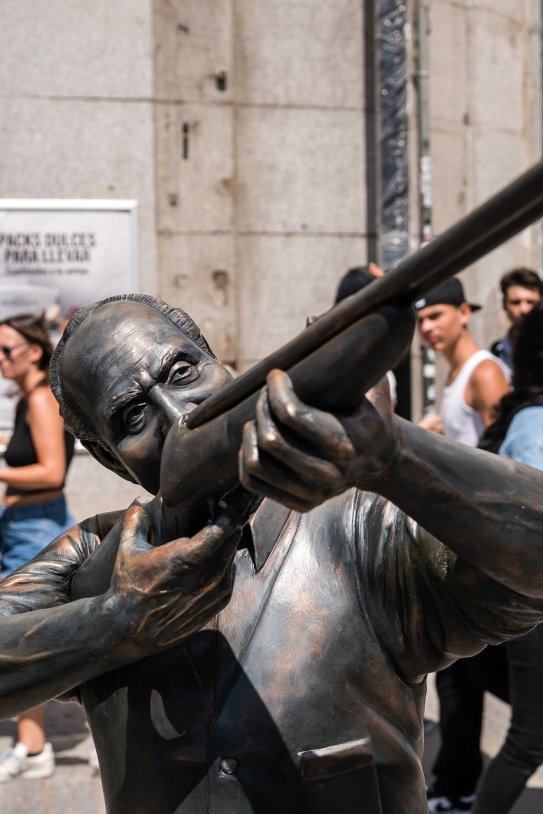 estatua Juan Carlos I madrid