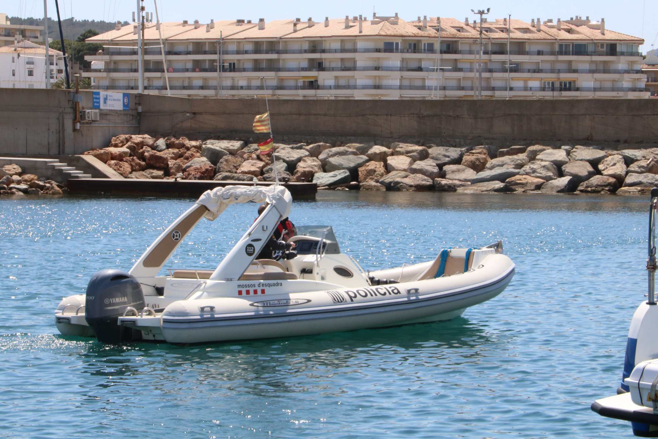 Mossos reaprovecha dos embarcaciones de narcotraficantes para convertirlas en patrulleras