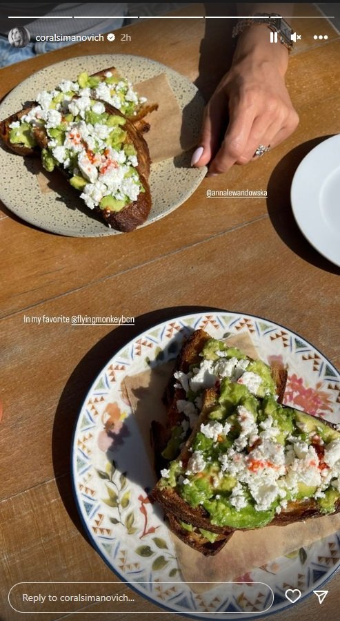 Anna i Corla esmorzant Instagram