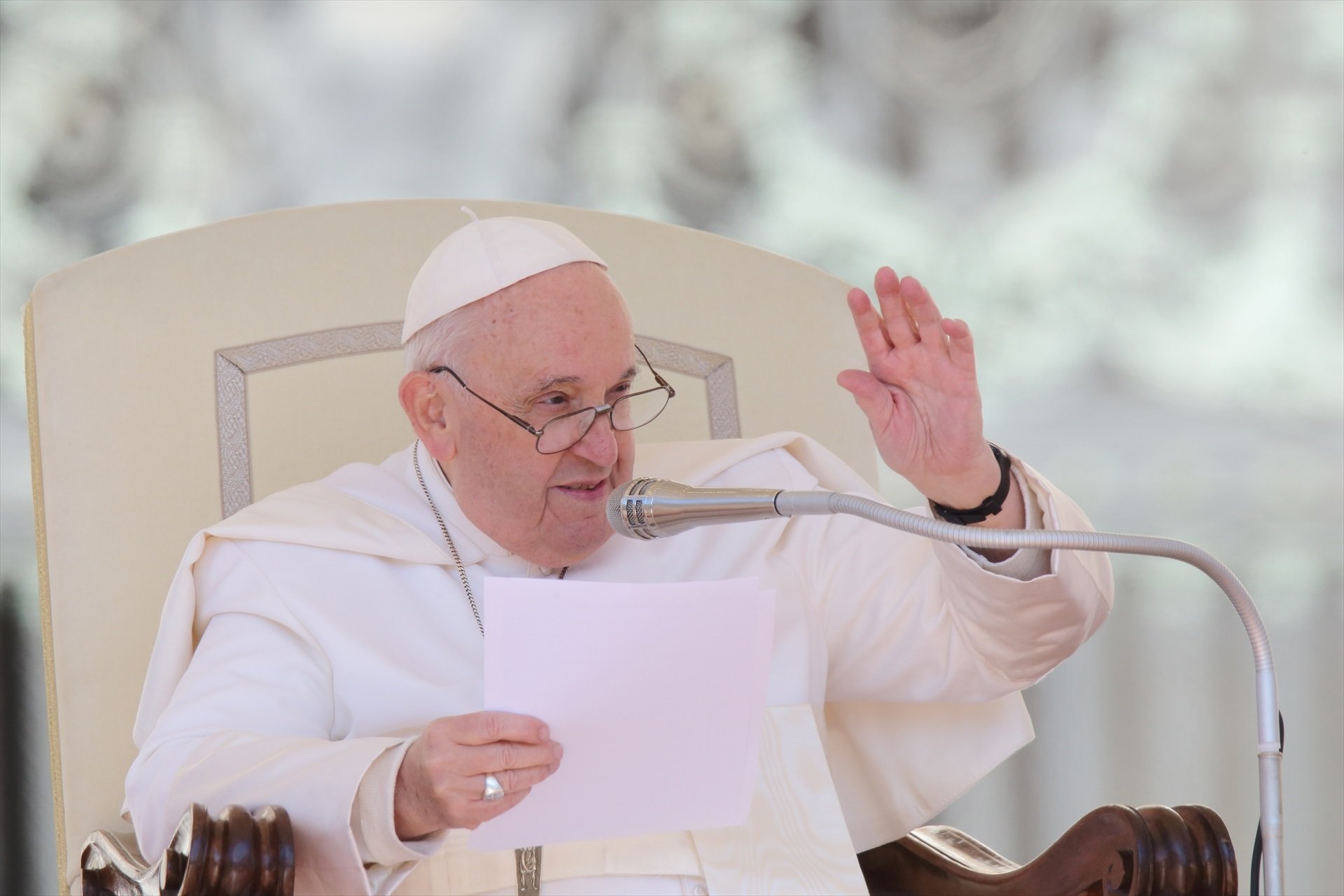 El Papa, hospitalizado para una operación por riesgo de obstrucción intestinal