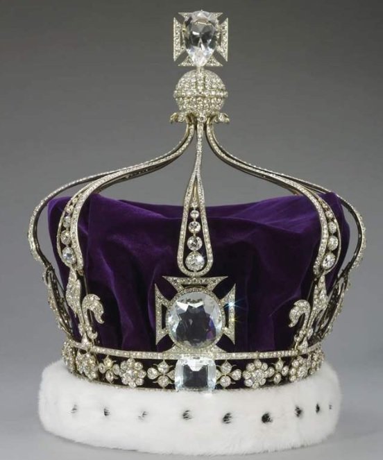 Corona Camilla Casa Real Inglaterra