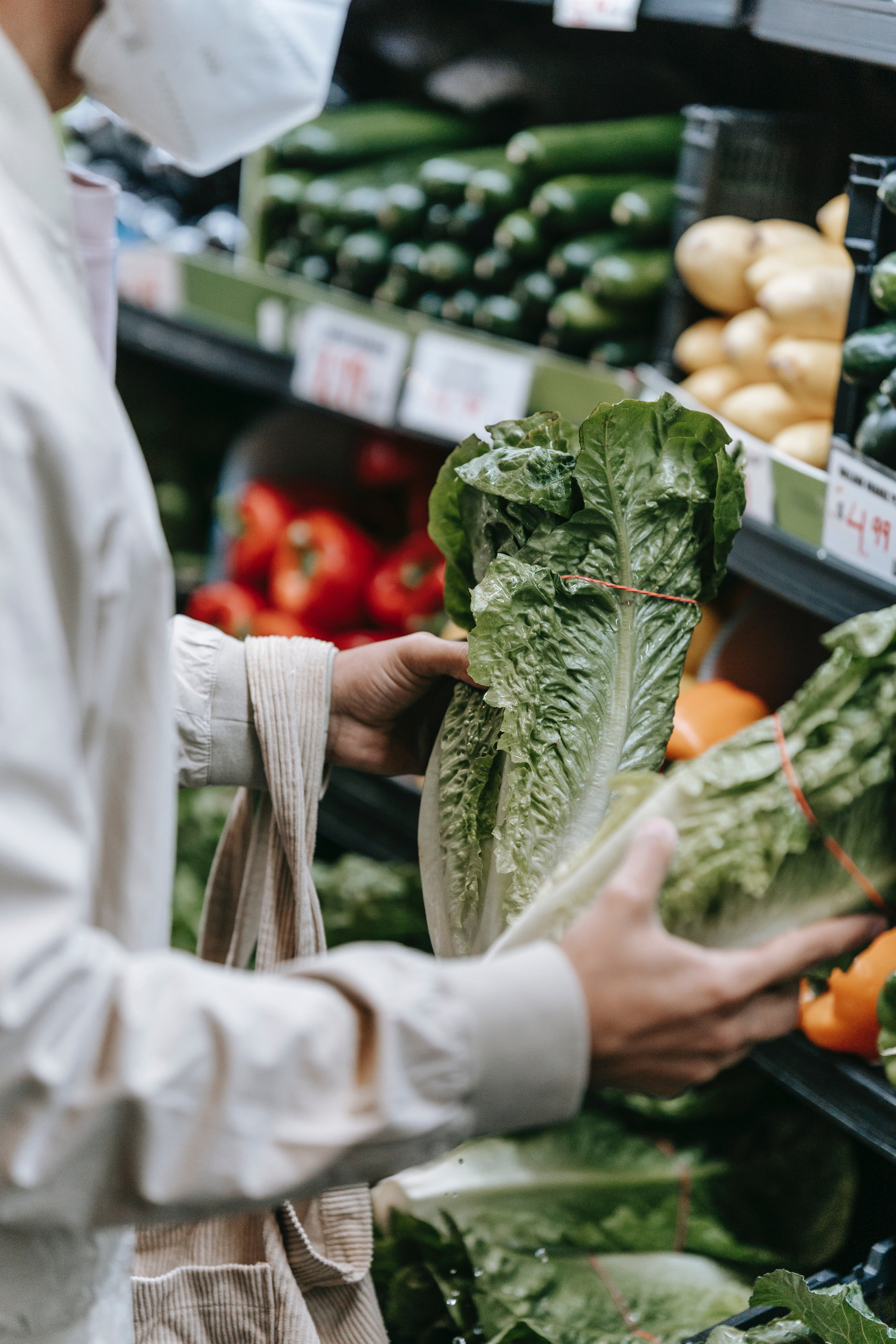 És segur menjar enciam de bossa? No sempre la comoditat et fa perdre nutrients