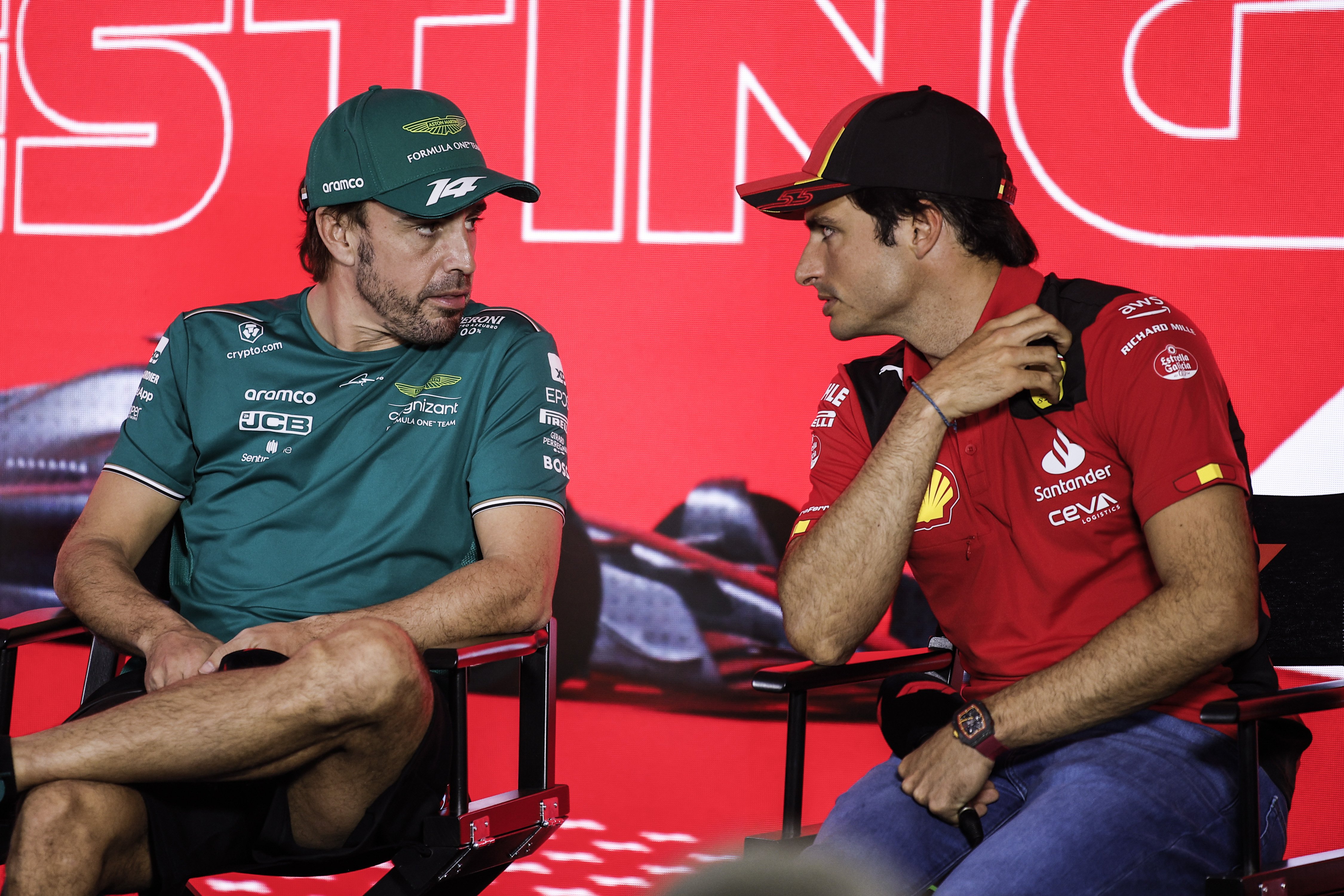 Ferrari, puerta abierta para Fernando Alonso, mejor que Carlos Sainz, OK de Leclerc