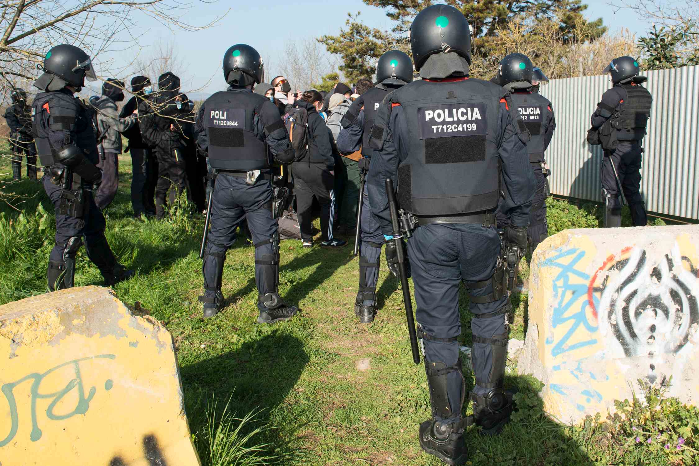 Vox quiere que los Mossos entreguen a la Policía Nacional todos los inmigrantes "ilegales"
