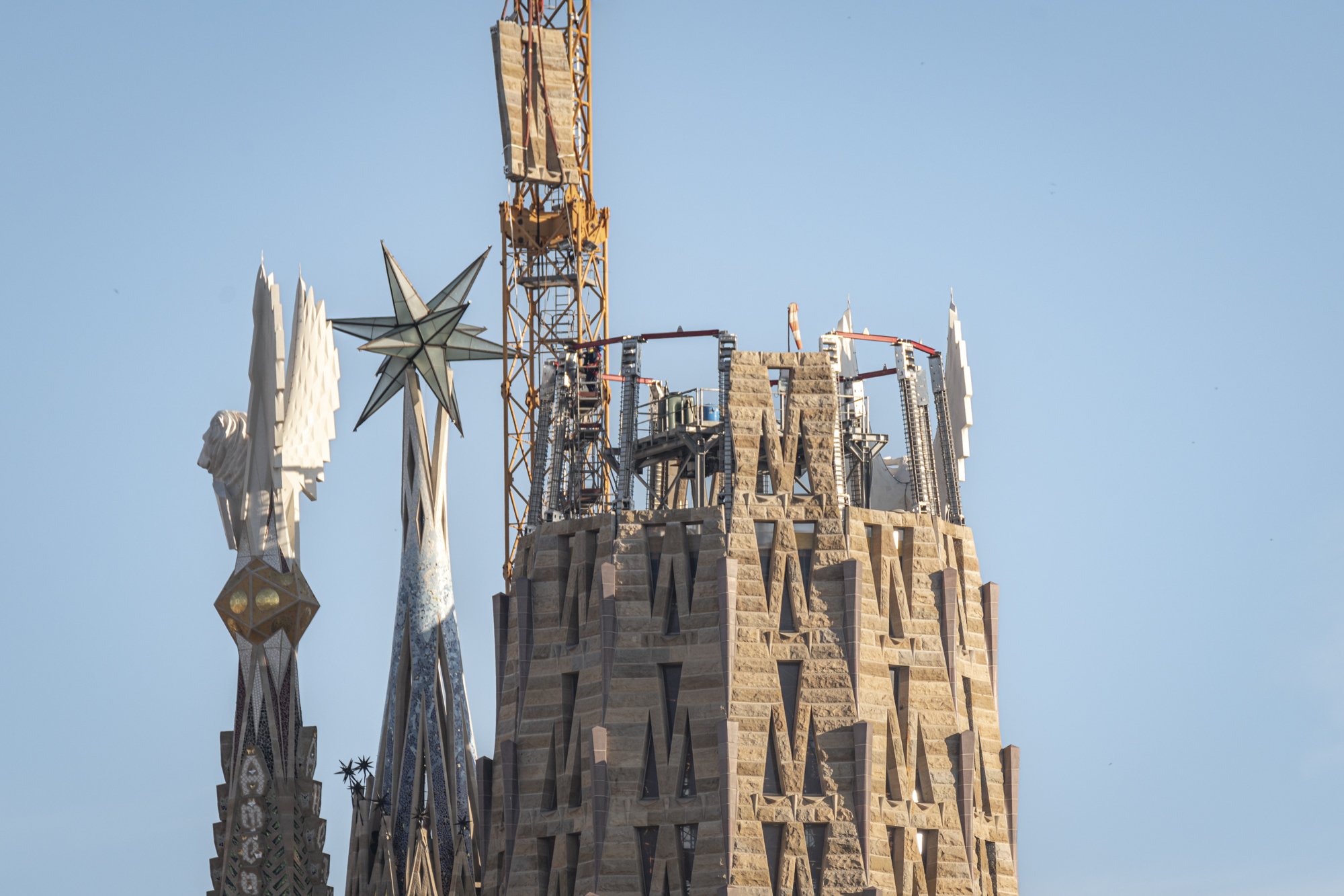 La Sagrada Familia concluye el noveno nivel de la torre de Jesús y supera los 130 metros