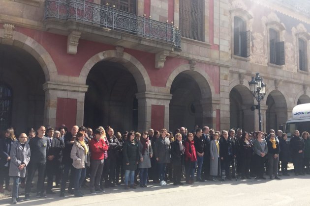 Concentración trabajadores Parlamento Carlota Camps