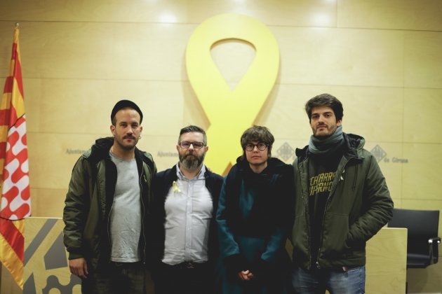 Els Catarres i Xavi Pascual (director Festival Strenes) (Foto de Gemma Martz)