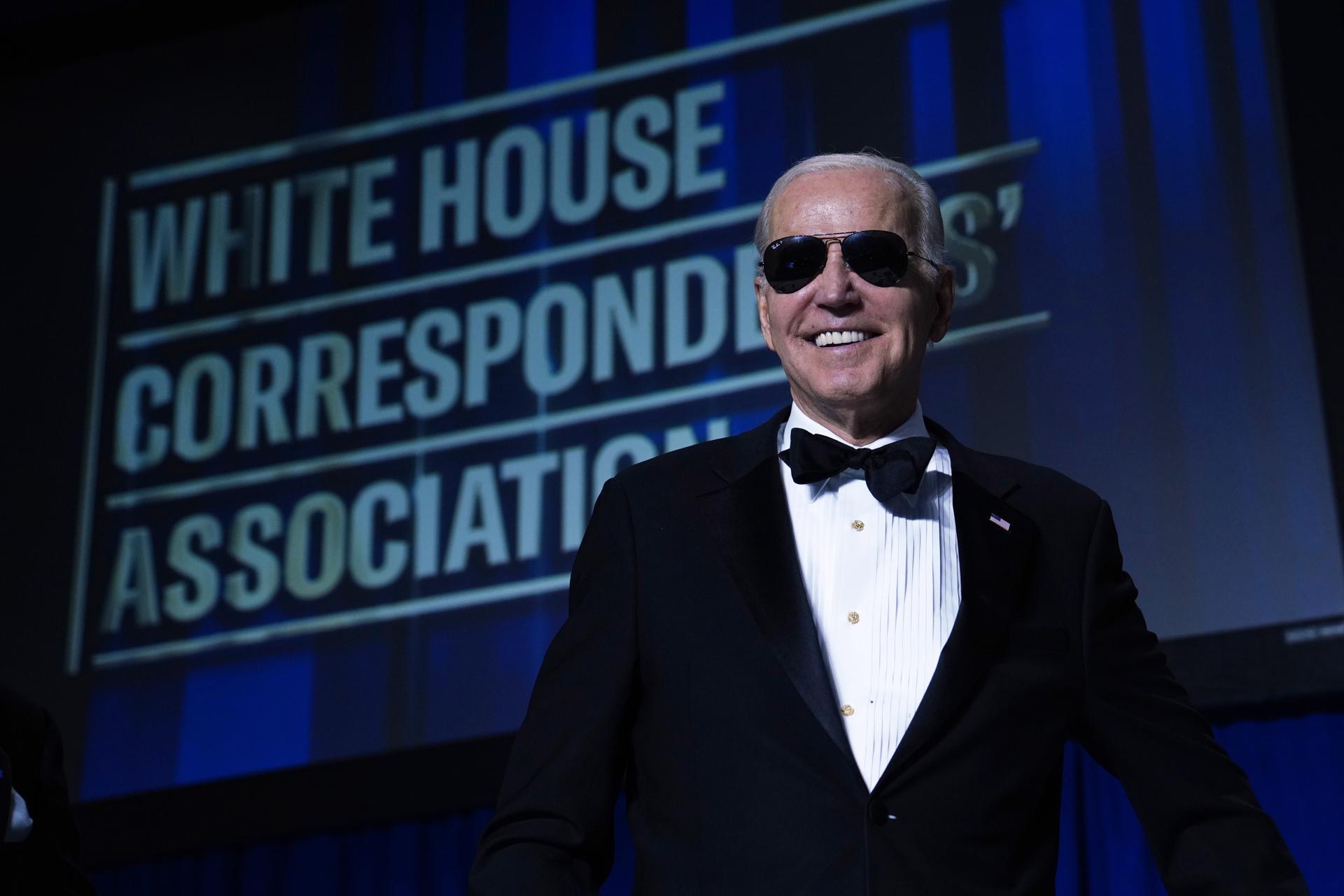 Joe Biden, desfermat: reparteix contra tot i tothom al Sopar de Corresponsals de la Casa Blanca
