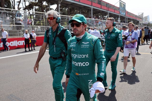 Fernando Alonso antas del GP de Azerbaijan / Foto: EFE - Ali Haider