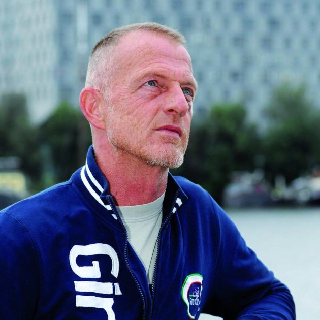 Gerbrand Bakker Gerbrand Bakker
