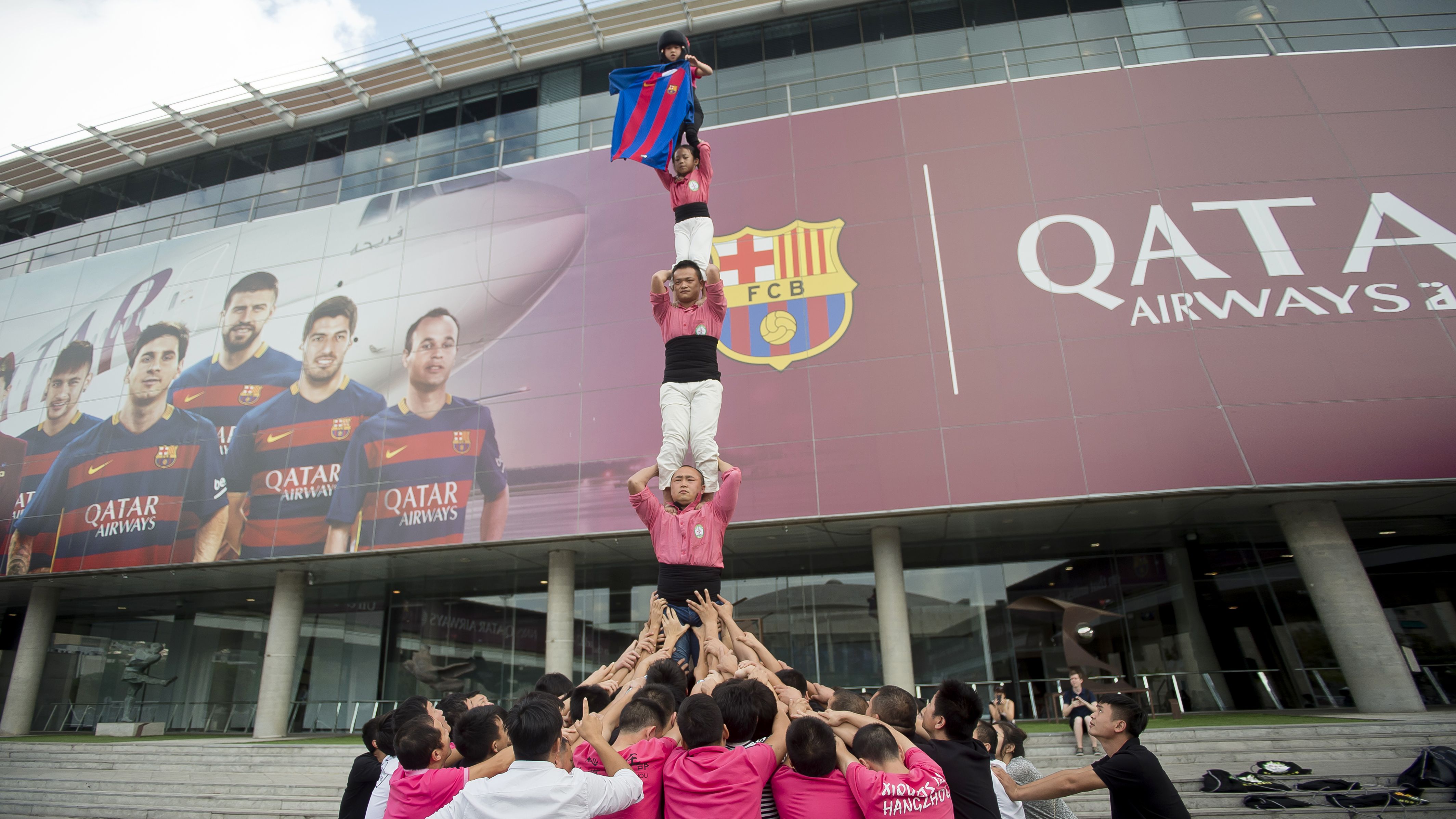 Els Xiquets de Hangzhou visiten el Barça