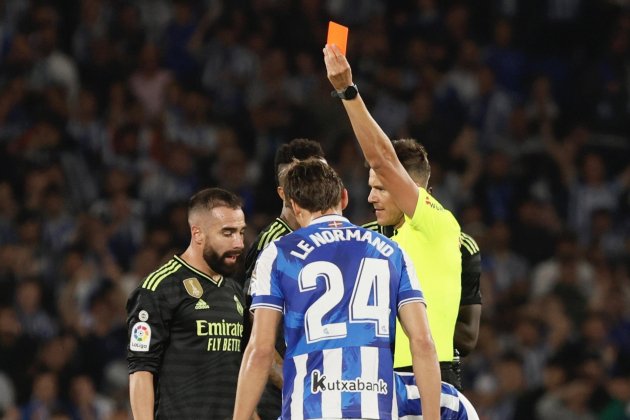 Dani Carvajal expulsado contra la Real Sociedad / Foto: EFE Dani Carvajal expulsado contra la Real Sociedad / Foto: EFE