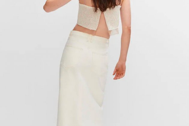 Falda vaquera con abertura Falda vaquera con abertura