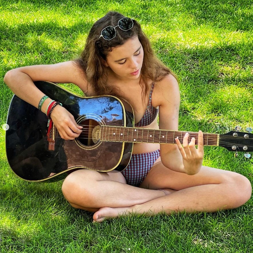 Clara Mascó a los 17 años, Instagram