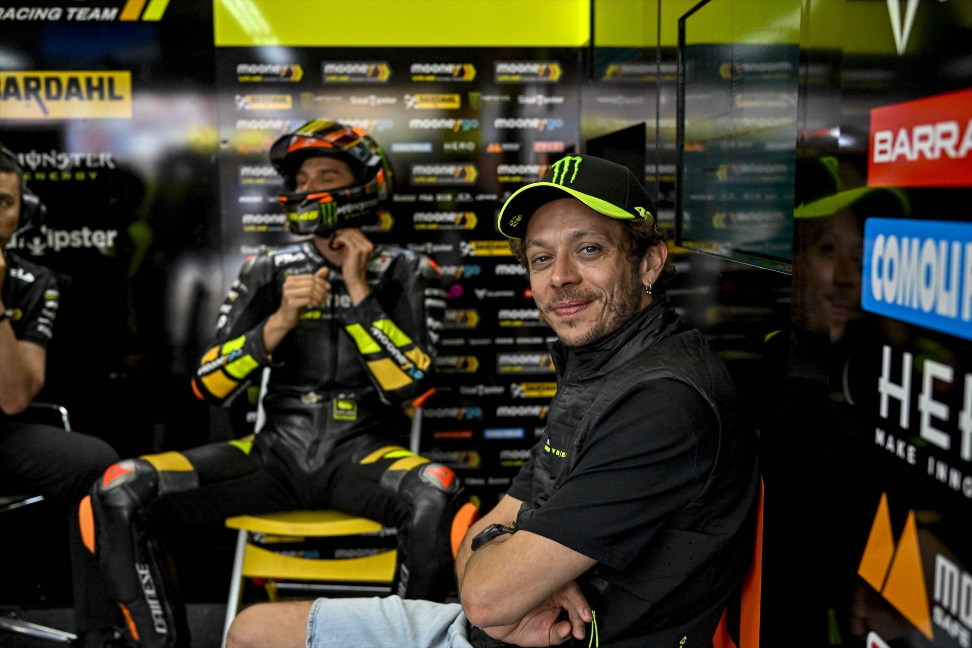 Oficial, Valentino Rossi es cansa de veure les motos per la tele i torna a la competició