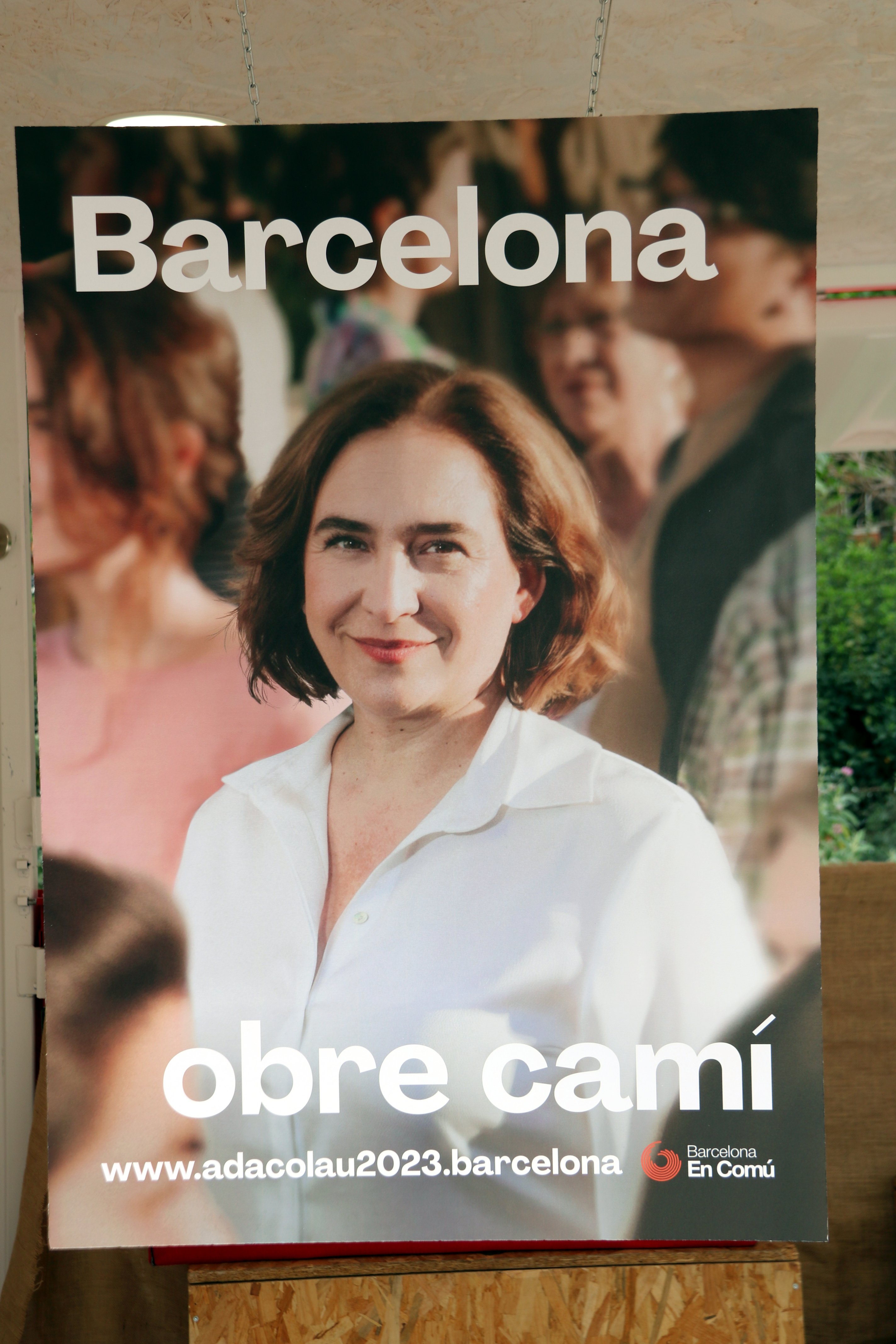 cartel campaña Ada Colau cartel campaña Ada Colau