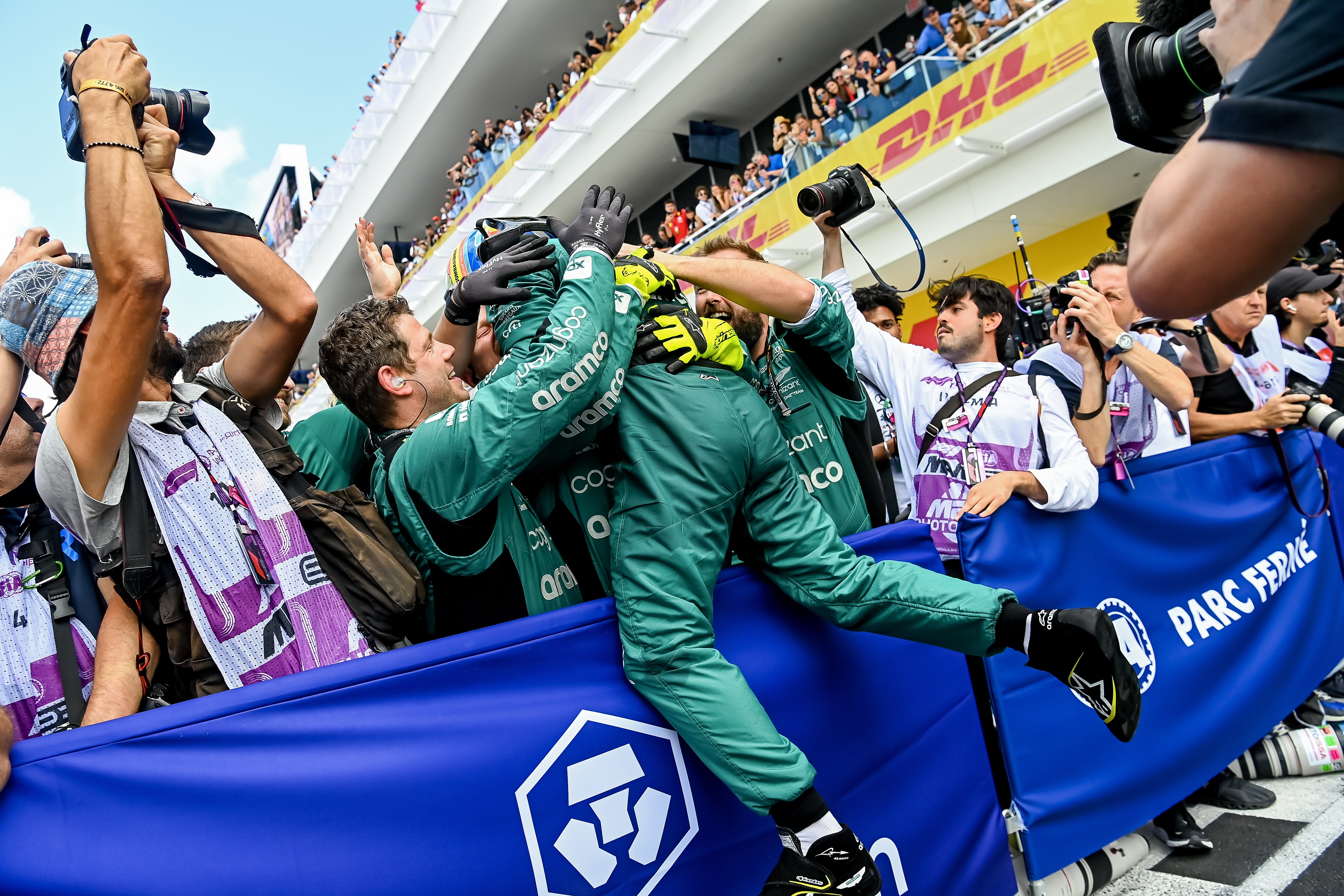 Un Verstappen incontestable s'adjudica el GP de Miami per davant de Checo Pérez; Alonso, de nou al podi