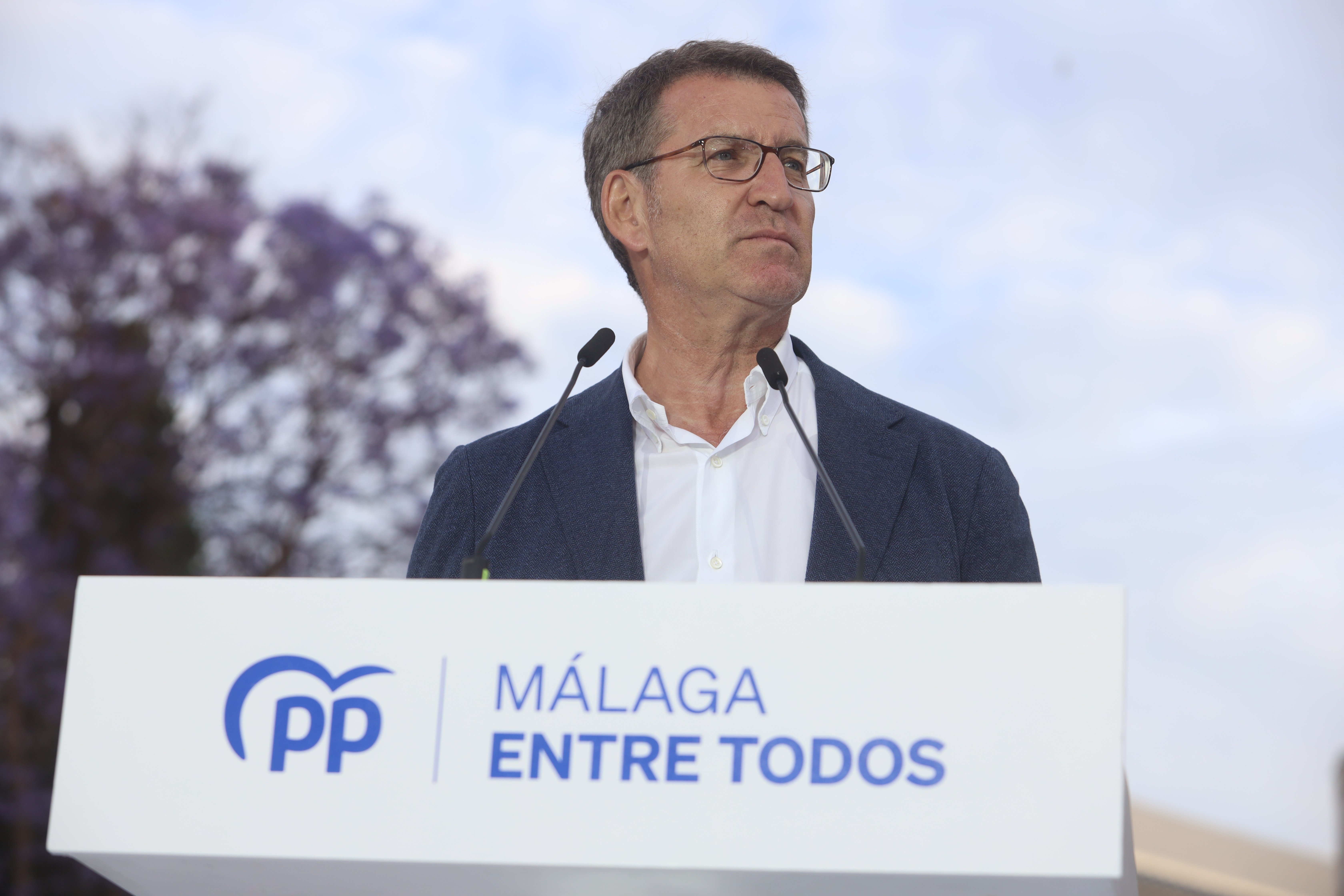 La derecha española encabeza las encuestas, pero Feijóo pierde fuelle