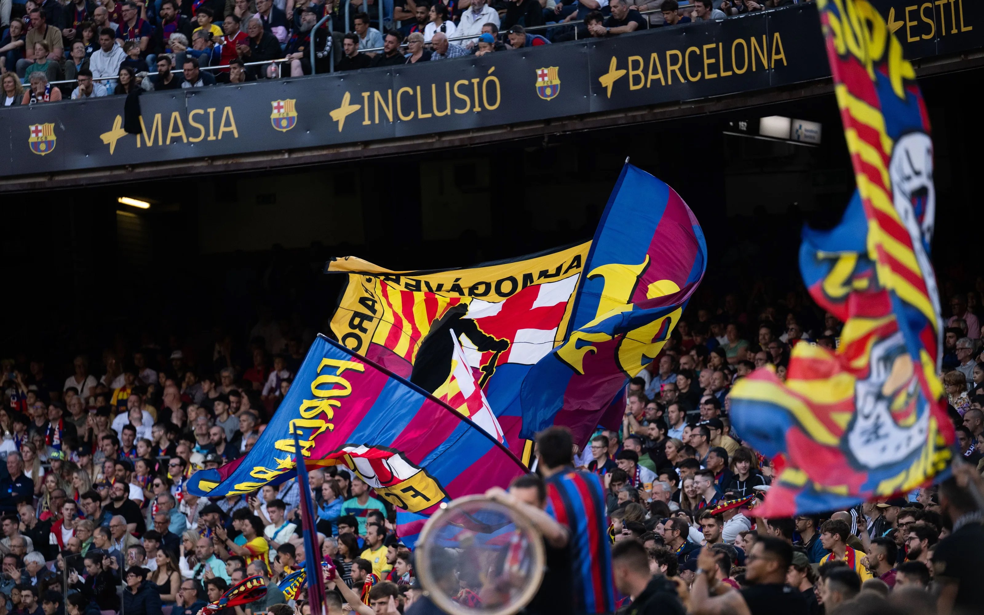 El Barça compleix les amenaces i tanca la Grada d'Animació 'sine die'