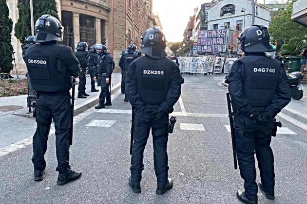 Mossos Okupa Barcelona Mossos Okupa Barcelona