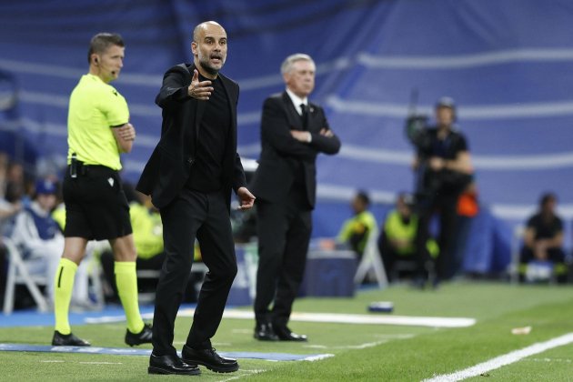 Pep Guardiola dirigint el Manchester City / Foto: EFE