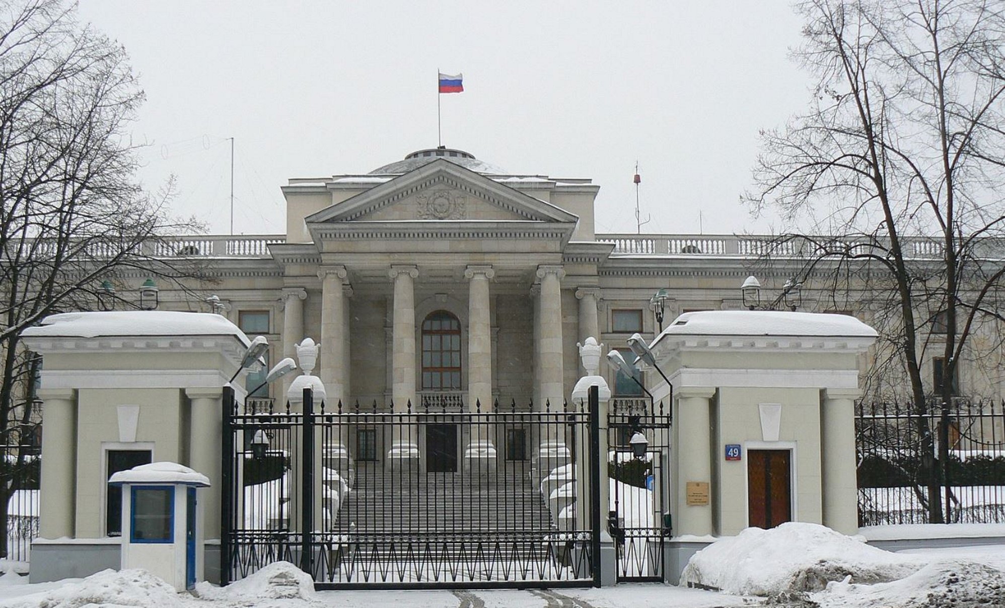 Polonia llama a consultas al embajador ruso mientras se multiplican los incidentes diplomáticos