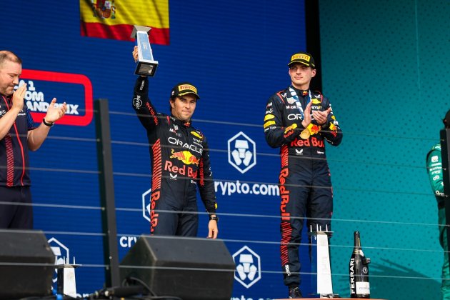 Checo Pérez Max Verstappen podio / Foto: Europa Press - Florent Gooden