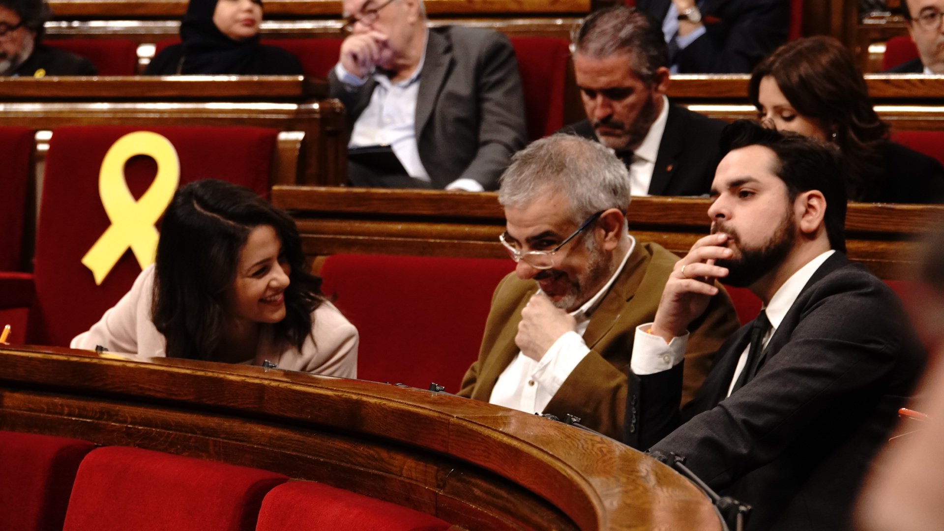 Ciudadanos se plantea recurrir al TC la delegación de voto de Puigdemont