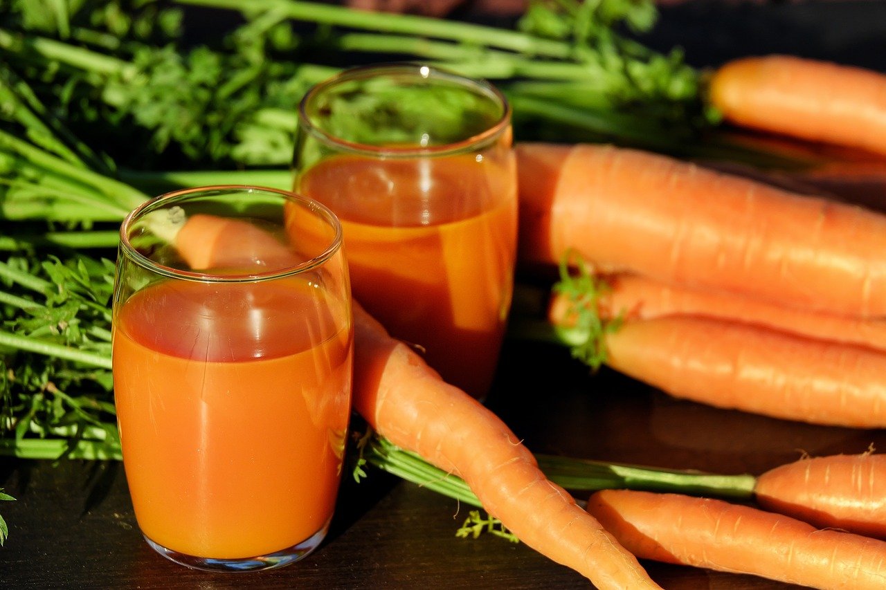 carrot juice g2eaaaada3 1280