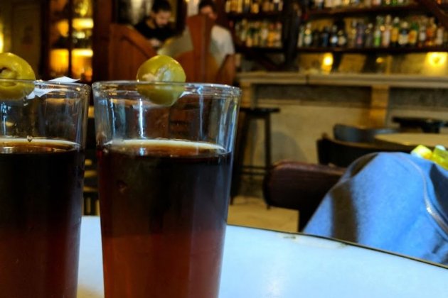 Vermú con oliva Vermú con oliva