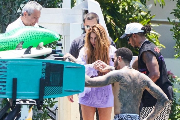 Shakira Lewis Hamilton Tonino Twitter Shakira Lewis Hamilton Tonino Twitter