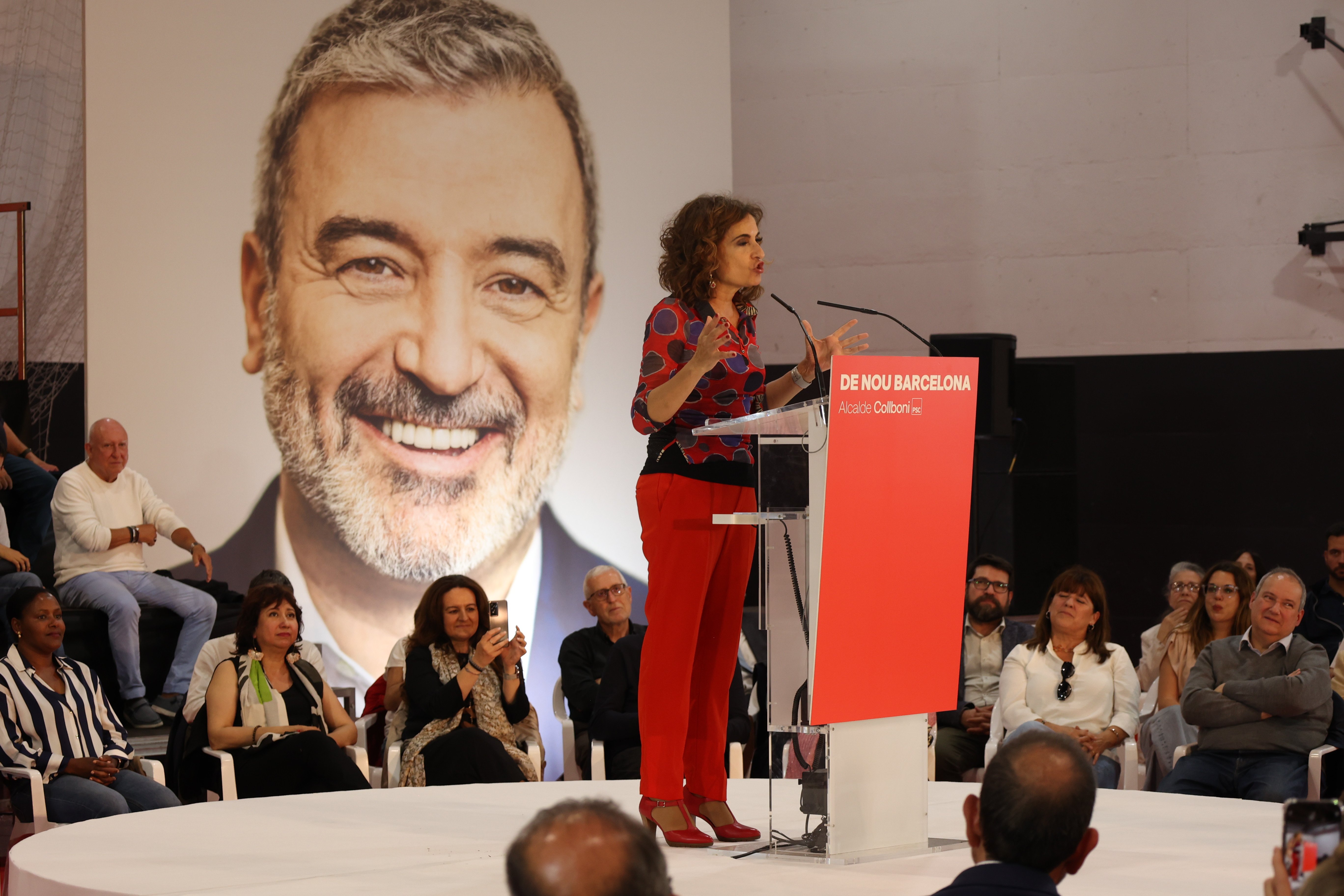 María Jesús Montero a l'acte de Jaume Collboni. Foto: Miquel Muñoz María Jesús Montero a l'acte de Jaume Collboni. Foto: Miquel Muñoz