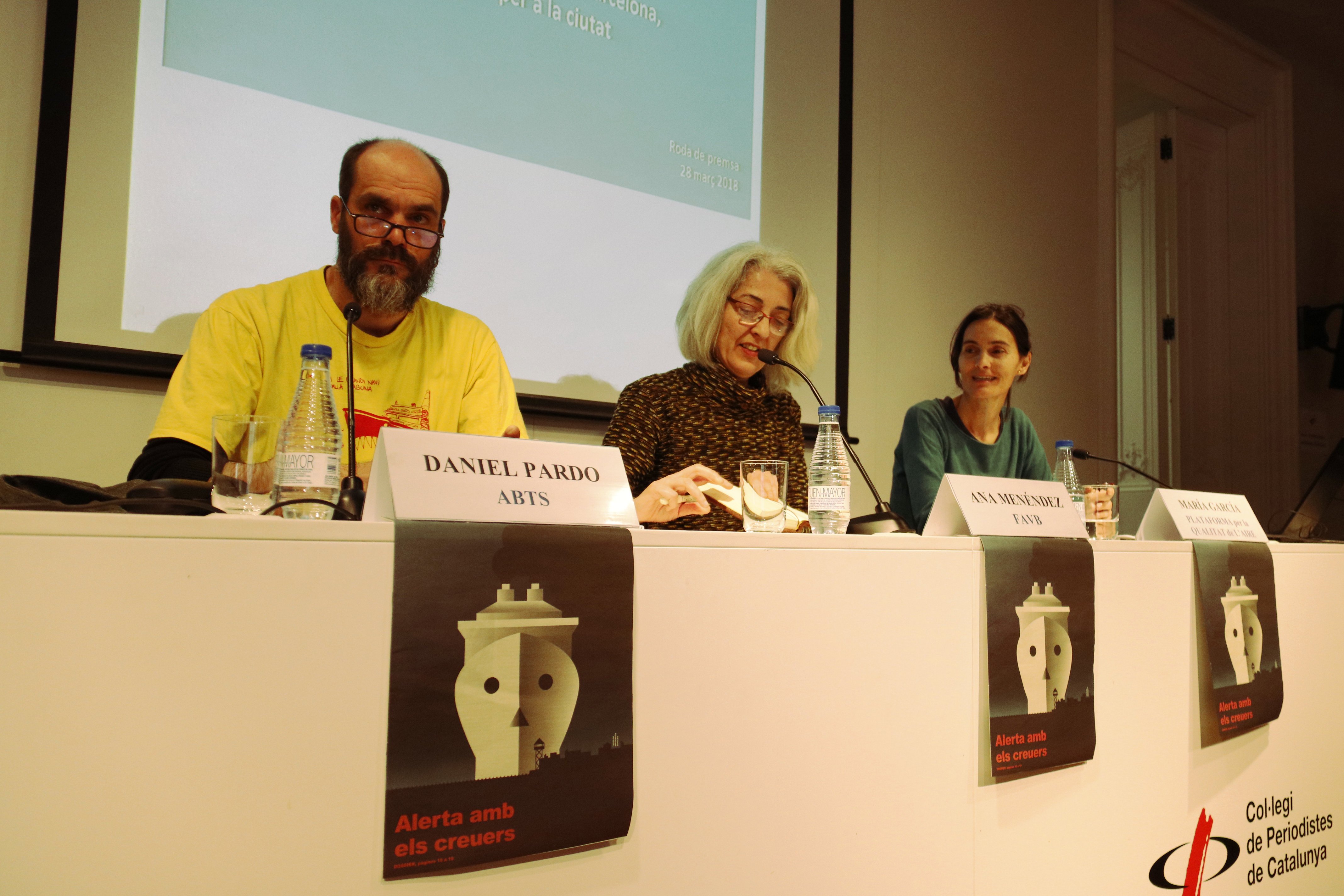 Les entitats veïnals denuncien que l'acord de Colau amb el Port augmentarà el nombre de creureistes