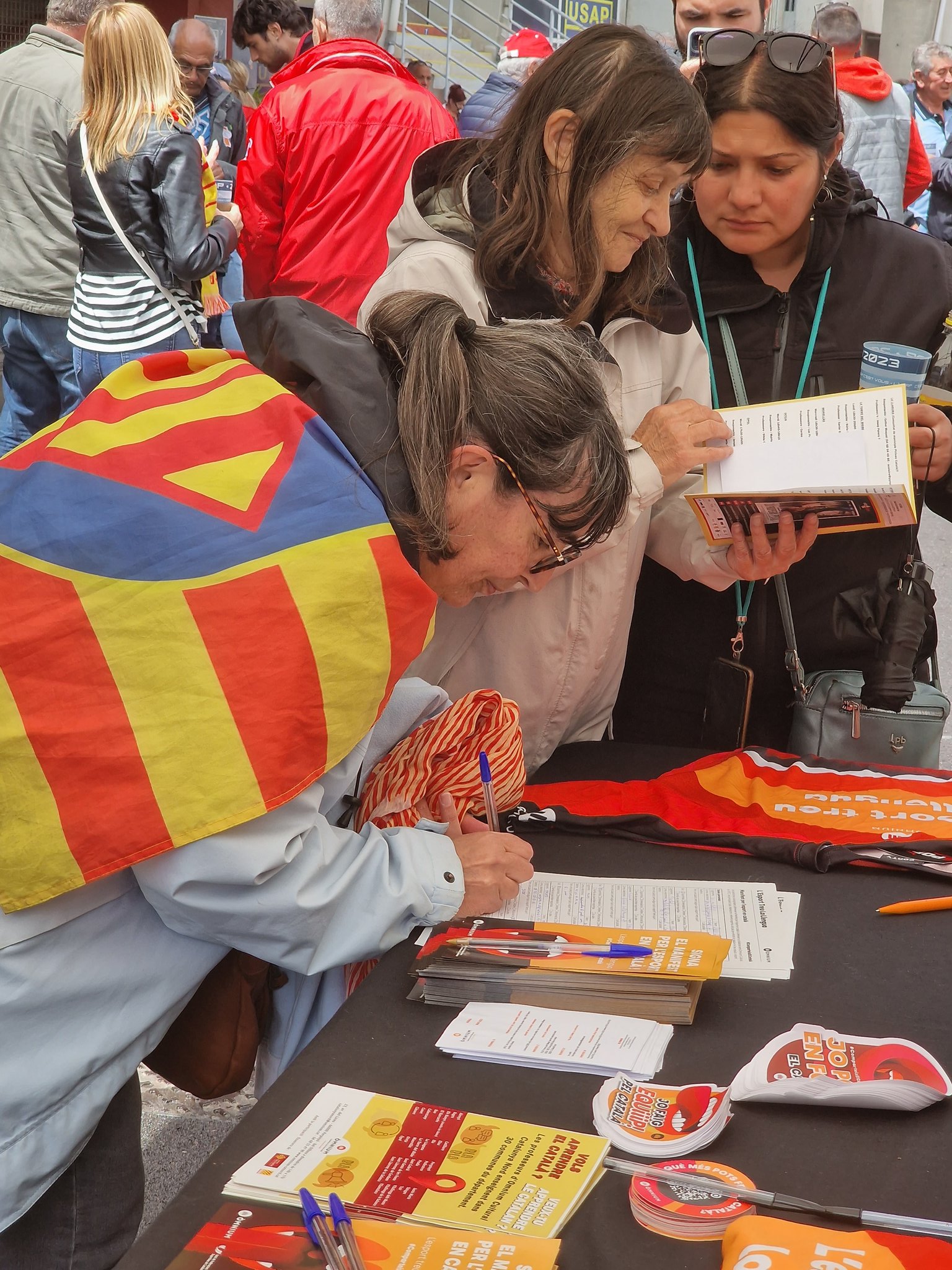 ¿Crees que hacen falta medidas más contundentes en defensa del catalán?
