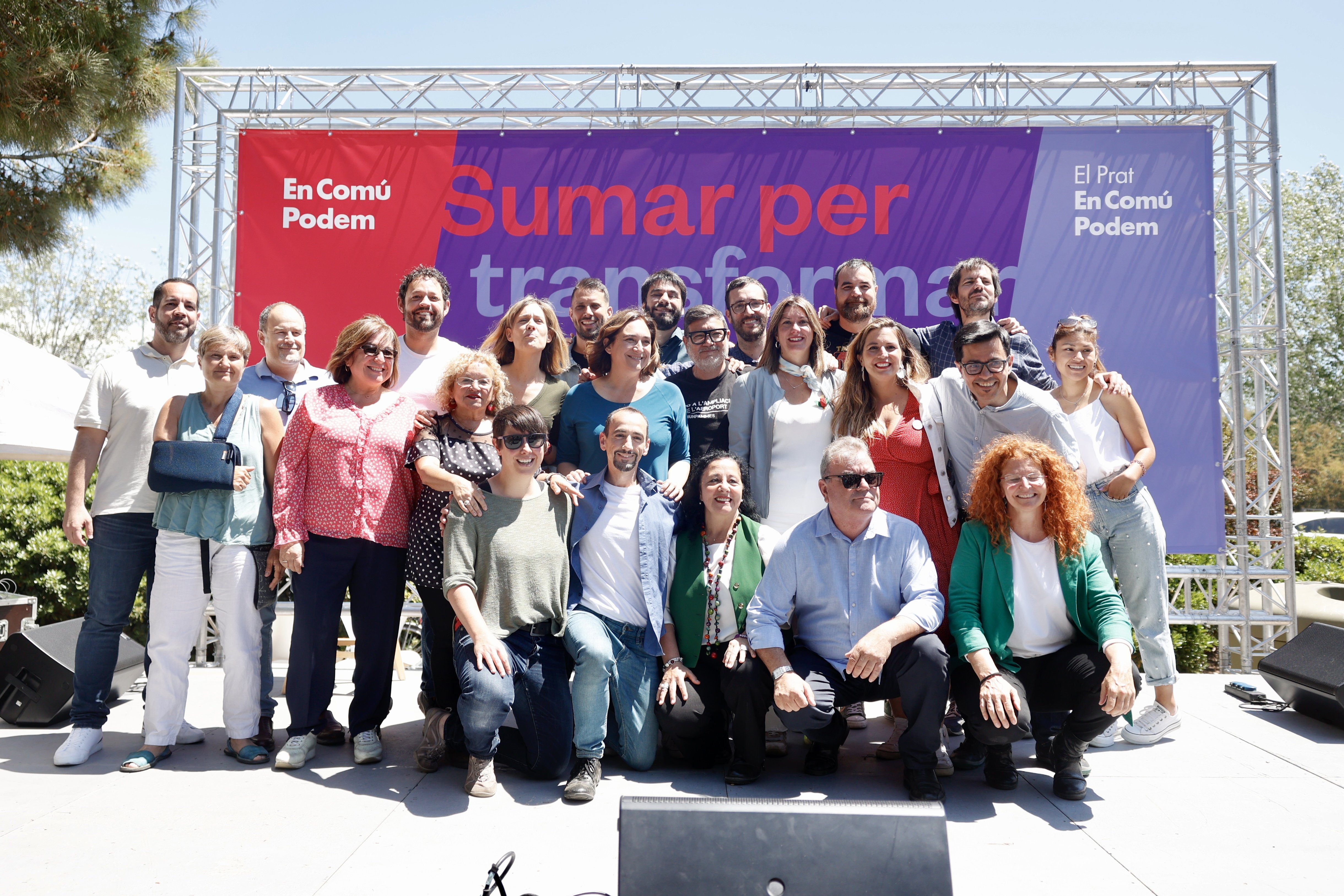 Foto de familia de los comunes. Foto: Montse Giralt Foto de familia de los comunes. Foto: Montse Giralt