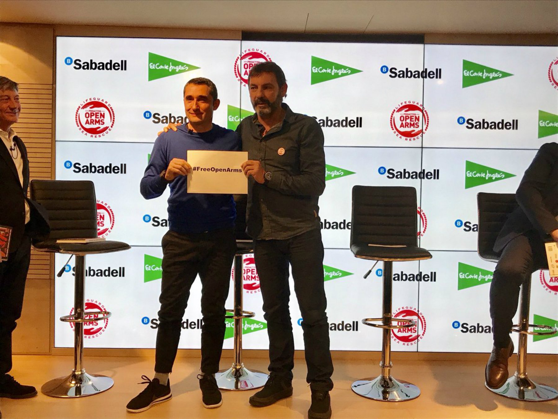 Valverde dona suport a Open Arms com a padrí dels 'Relats Solidaris'