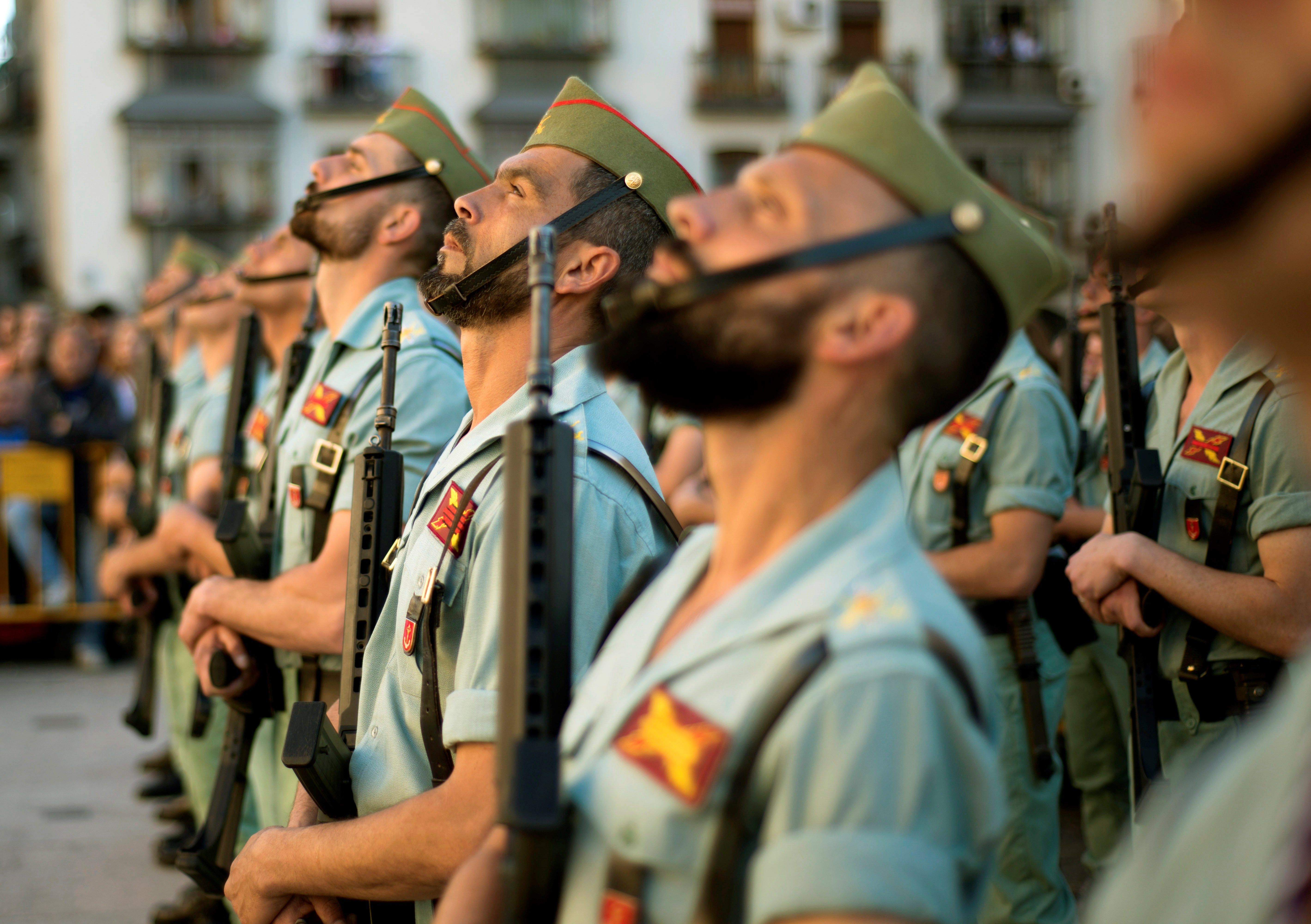 Què pensen Rufián i Zoido sobre les processons dels legionaris?