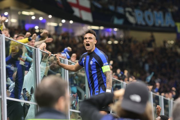 Lautaro Martínez celebrant un gol contra el Milan amb l'Inter en la Champions League / Foto: Europa Press