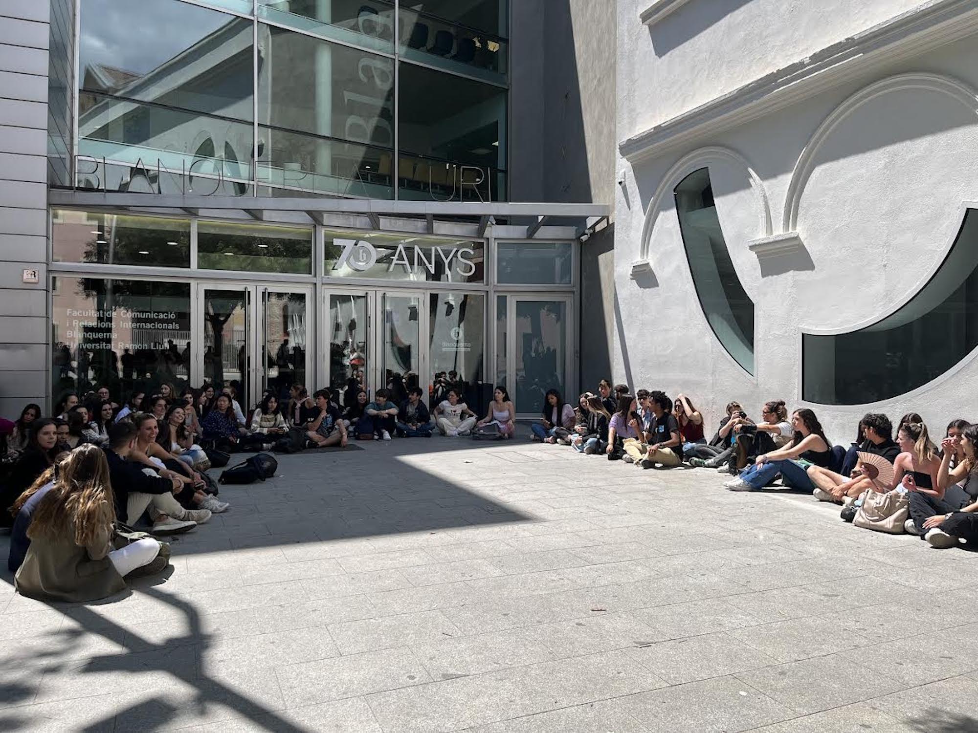 Blanquerna despide al profesor denunciado por acoso sexual