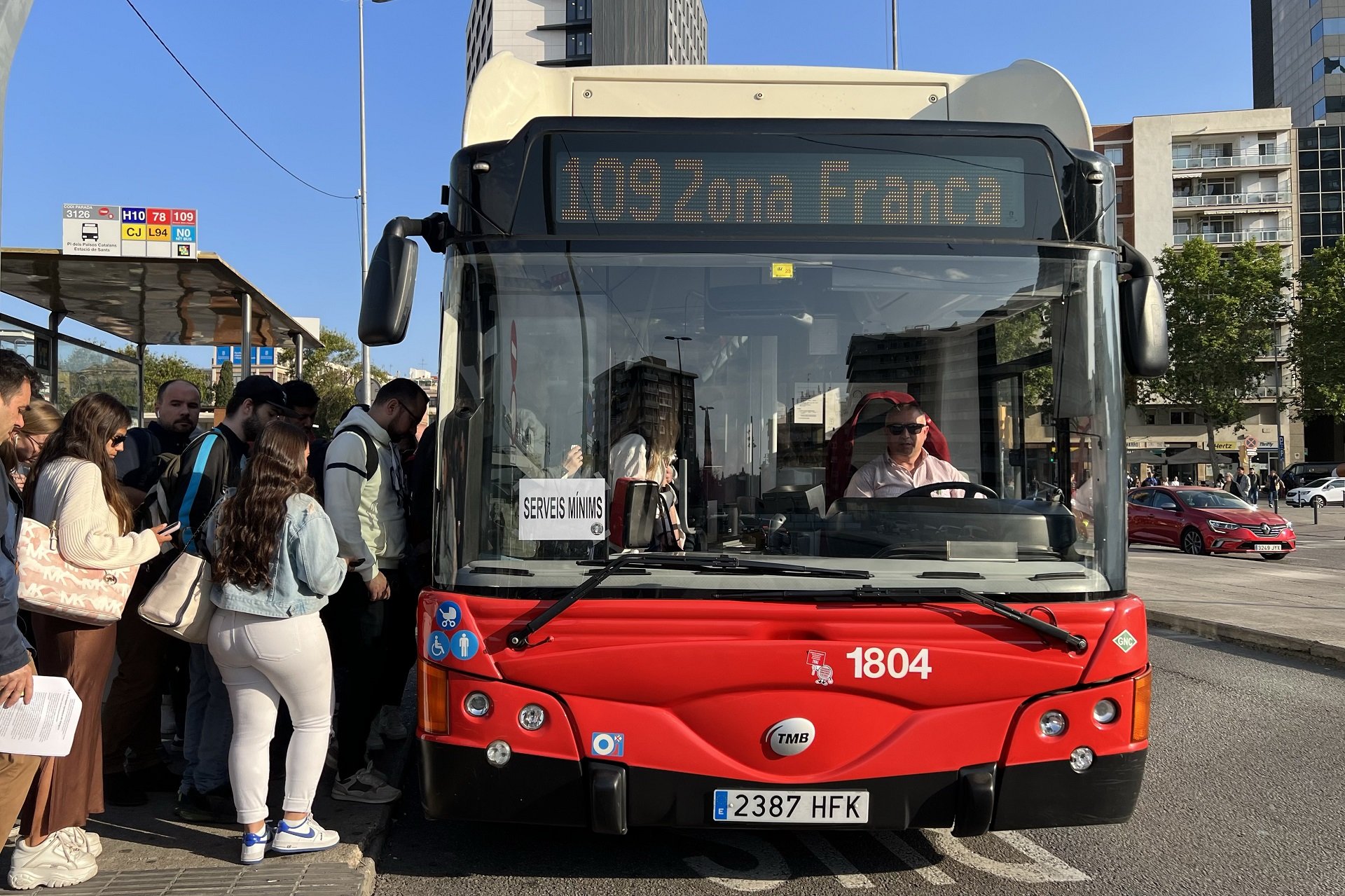 bus|buzo con servicios mínimos en el bus|buzo de Barcelona / ACN
